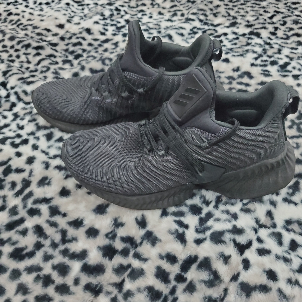 Adidas continental shoes